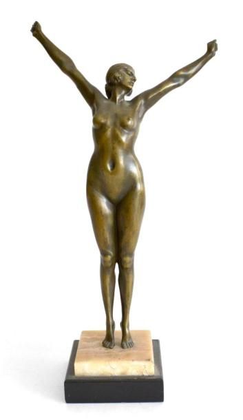 null Demeter CHIPARUS (1886-1947) L' éveil. Bronze à patine brune, socle en onyx...