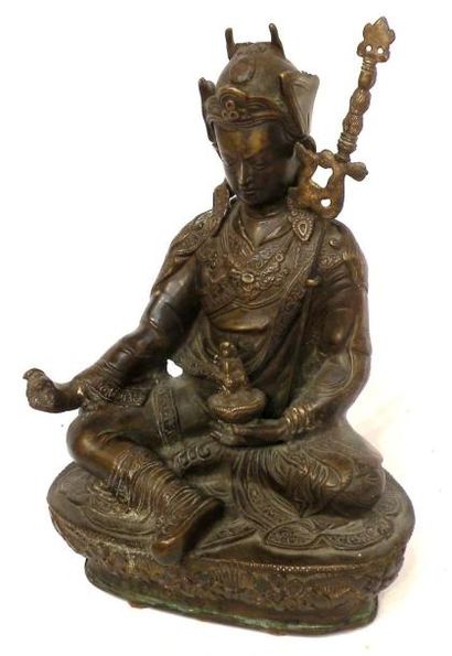 null BOUDDHA tibetain assis en bronze.