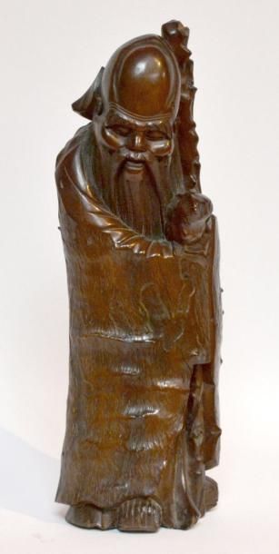null Important SUJET en bois sculpté, représentant Shou Lao, l’un des sept dieux...