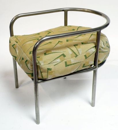 null René HERBST (1891-1982) FAUTEUIL en tube de métal nickelé, le dossier cabriolet,...