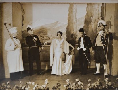 null THEÂTRE par FULGUR, HARCOURT, PHOTO BRUCKEN, G. L. MANUEL Frères, PIAZ, STUDIO...