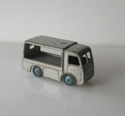null DINKY TOYS ENGLAND. Camionnette N.C.B. Electric Van "Express Dairy", gris claire,...
