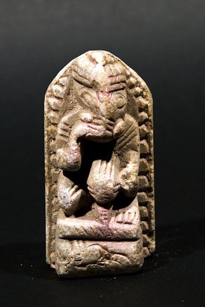 null Statuette en pierre tendre, 8cm, Inde du nord.