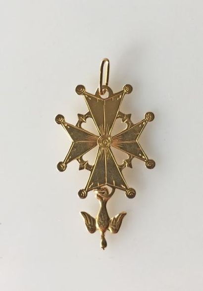 null CROIX huguenote dite croix du Saint Esprit en or jaune. Poids 2,5 g