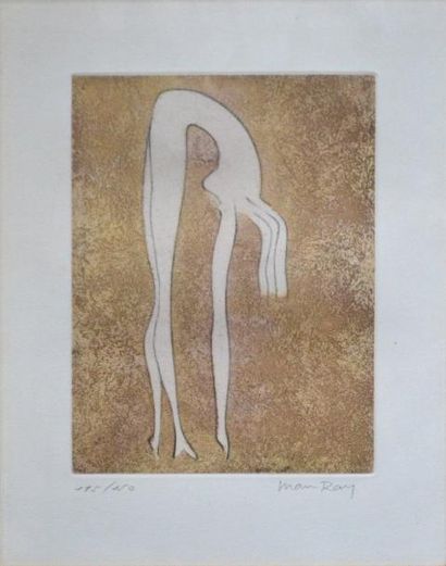 null MAN RAY (1890-1976) Nu féminin. Eau-forte et aquatinte en couleurs signée à...
