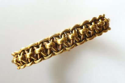 null Beau BRACELET en or jaune à maille serpent tressé et motifs en or uni, fermoir...