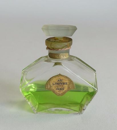 null Au Louvre - "Violette" - (années 1920) - flacon en verre incolore pressé moulé...