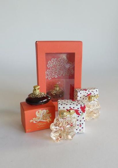 null Lolita Lempicka - (années 2010) , lot de 4 diminutifs parfums présentés dans...