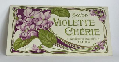 null Maubert "Violette chérie" (années 1920). Panneau publicitaire en carton polychrome...