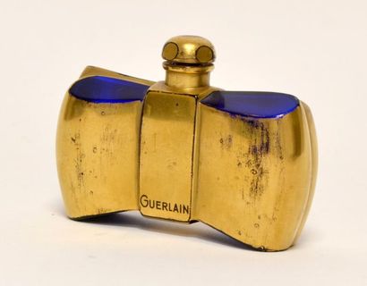 Guerlain, « Coque d'Or ». créé en 1937. Flacon...