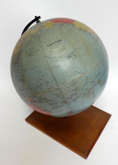 null CARTES TARIDE. Philips' Challenge Globes. GLOBE TERRESTRE 1960. (légers acc...