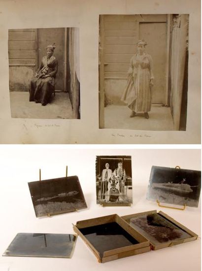 null ALBUM de photographies, souvenir de M. DESVOYOD, commandant de l’Aréthuse, vers...