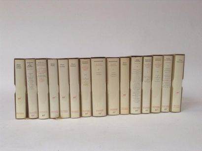 null 15 volumes de la Bibliothèque de la Pléiade dont Shakespeare, Proust, Albums,...