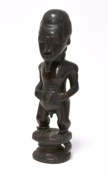 null Statue Baoulé Anthropomorphe à patine brun foncé - République de Côte d’ivo...