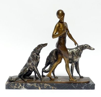 null Louis RICHÉ (1877-1949) Femme aux deux lévriers. Bronze à patine brune et argentée....