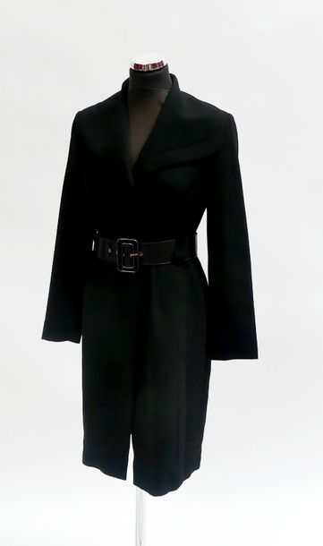 null CALVIN KLEIN, Robe manteau en crêpe noire, large ceinture. T. 36/38