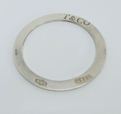 null TIFFANY & CO modèle 1837. Bracelet rigide rond et plat en argent. poids 33,6...