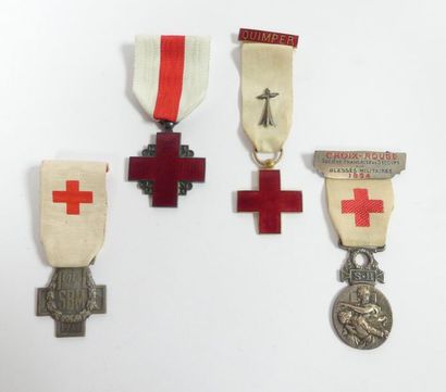 null Médailles des Sociétés de Croix-Rouge, lot de 4 médailles dont 14-18 S.B.M.,...
