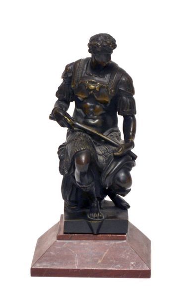 null MICHEL-ANGE (1475-1564) (d'après) Julien de Médicis. Epreuve en bronze à patine...