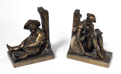 null Paire de SERRE-LIVRES en bronze doré, représentant Don Quichotte et Sancho Panza...