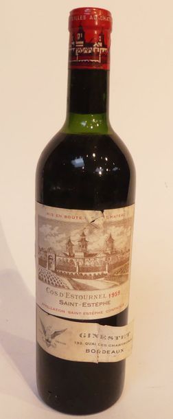 null Une bouteille COS d'ESTOURNEL, 1959, LB (étiquette frottée et légèrement dé...