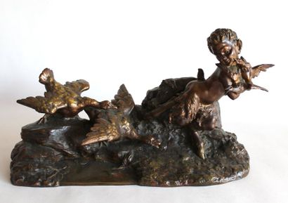 null Joseph D'ASTE (1881-1945) Faune poursuivi par des oies. Bronze à patine brune...