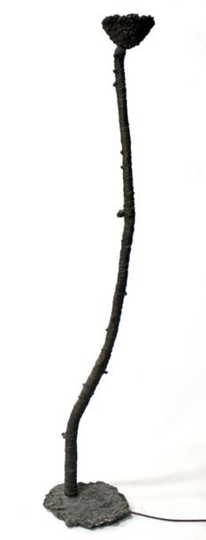 null Christian JACCARD (1939) Luminaire-corde. Bronze à patine brune signé et numérotée...