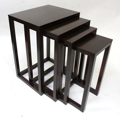 null Josef HOFFMANN (1870-1956) (d'après). Suite de quatre tables gigognes, bois...