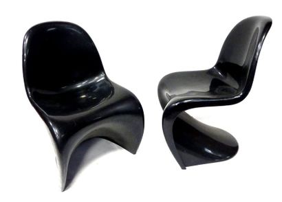 null Verner PANTON (1926-1998) Paire de CHAISES en polyuréthane noir, modèle Panton...