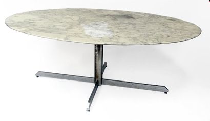 null KNOLL Florence (née en 1917) - Édition Roche Bobois. TABLE de salle à manger...