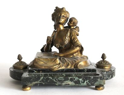 null Georges FLAMAND (1895-1925) ENCRIER en bronze doré et marbre vert, femme et...