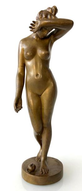 null Alexandre Auguste CARON (1857-1932) Eve. Epreuve en bronze à patine doré. Signé...
