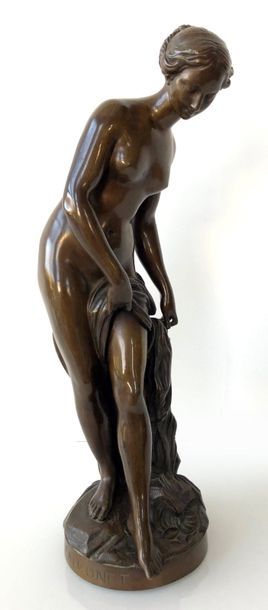 null Etienne Maurice FALCONET (1716-1791) (d’après). La Baigneuse. Epreuve en bronze...