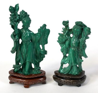 null CHINE. Deux petits SUJETS en malachite, élégantes aux rameau. (Accident et manques...