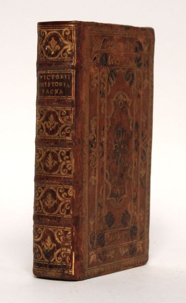 null [RELIURES] Franscisci Victorii, Sacrum poema heroicum, Neapoli 1754., 1 vol....
