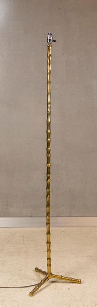 null Dans le goût de Adnet. Lampadaire bambou en bronze. H: 140 cm