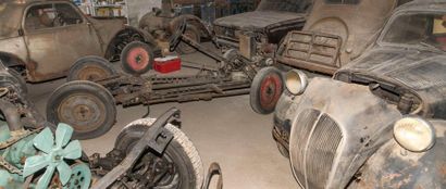 null Simca 5, a set of three vehicles, one of which is a complete mechanical chassis,...