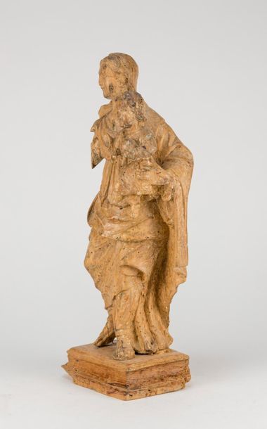 null Vierge à l'enfant en bois sculpté, XVIIIème siècle. H : 38 cm. (Manques)