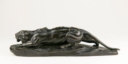 null Léon BUREAU (1866-1906). Lioness on the lookout, bronze event with brown patina....
