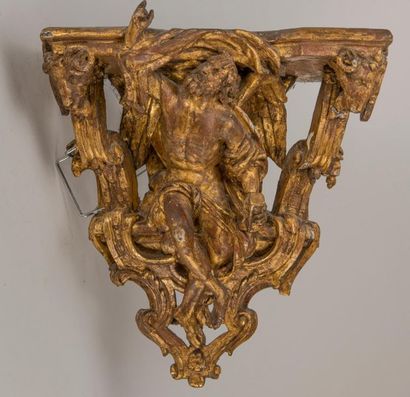 null Gilded wood wall bracket, late 17th - early 18th century. Chronos H: 44 cm....