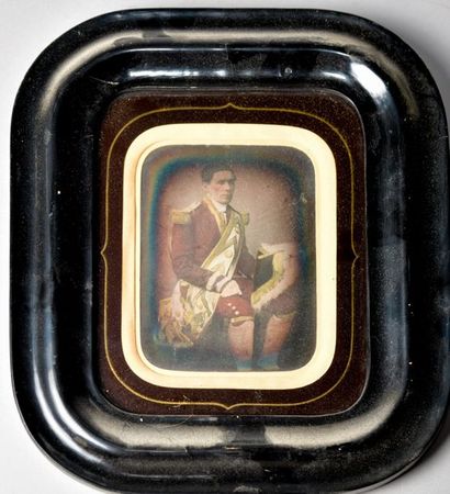 null Daguerréotype encadré Portrait d'un officier par Chabrol à Lyon. 9x11 cm à la...