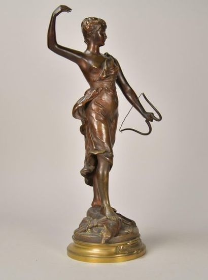 null Henri Louis LEVASSEUR (1853-1934). Diane chasseresse. Epreuve en bronze à patine...