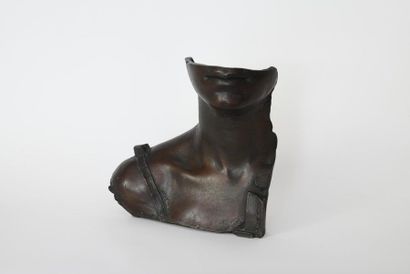 null Igor MITORAJ (1944-2014) 
Stella - 1980 
Bronze edition with brown-red patina
Cachet...