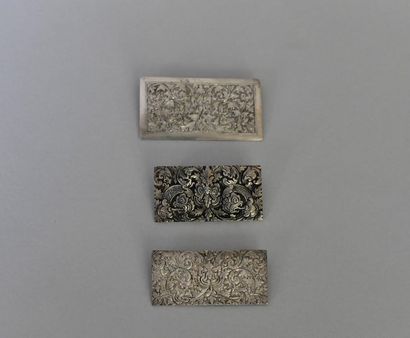 null THAILAND. Set of 3 rectangular silver brooches decorated with acanthus leaves...