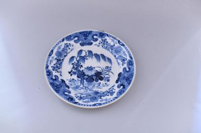 null China, 18th century. Four porcelain plates family pink, Chinese Imari and blue...