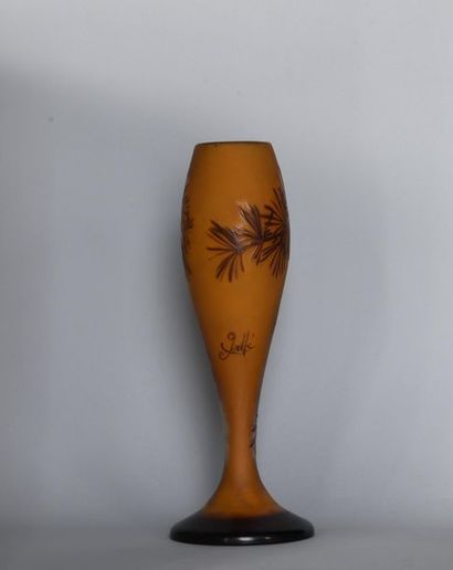 null Etablissements GALLE. Multilayer glass vase with acid-etched decoration of brown...