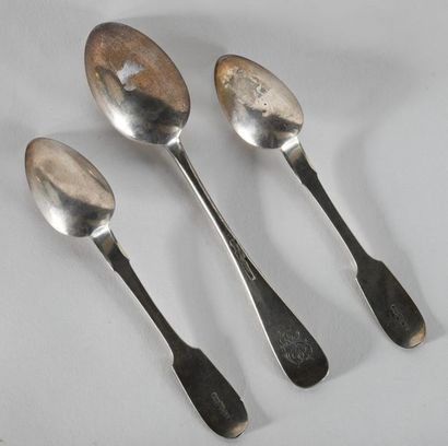 null Set comprising three plain silver spoons 84 zolotniks (875°/00): one spatula-coded...