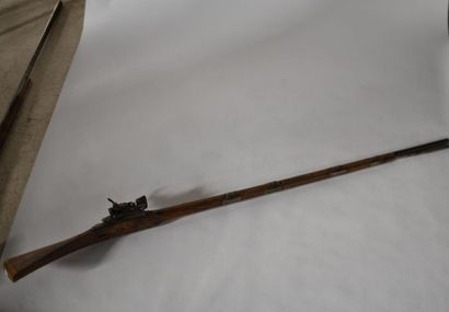 null North African flintlock rifle. 

Pancake barrels.

L of the barrel: 102 cm;...