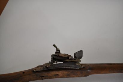 null North African flintlock rifle. 

Pancake barrels.

L of the barrel: 102 cm;...