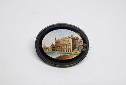 null 
Brooch decorated with micro-mosaic work on a metal frame (accidents and misses)

Expert:...